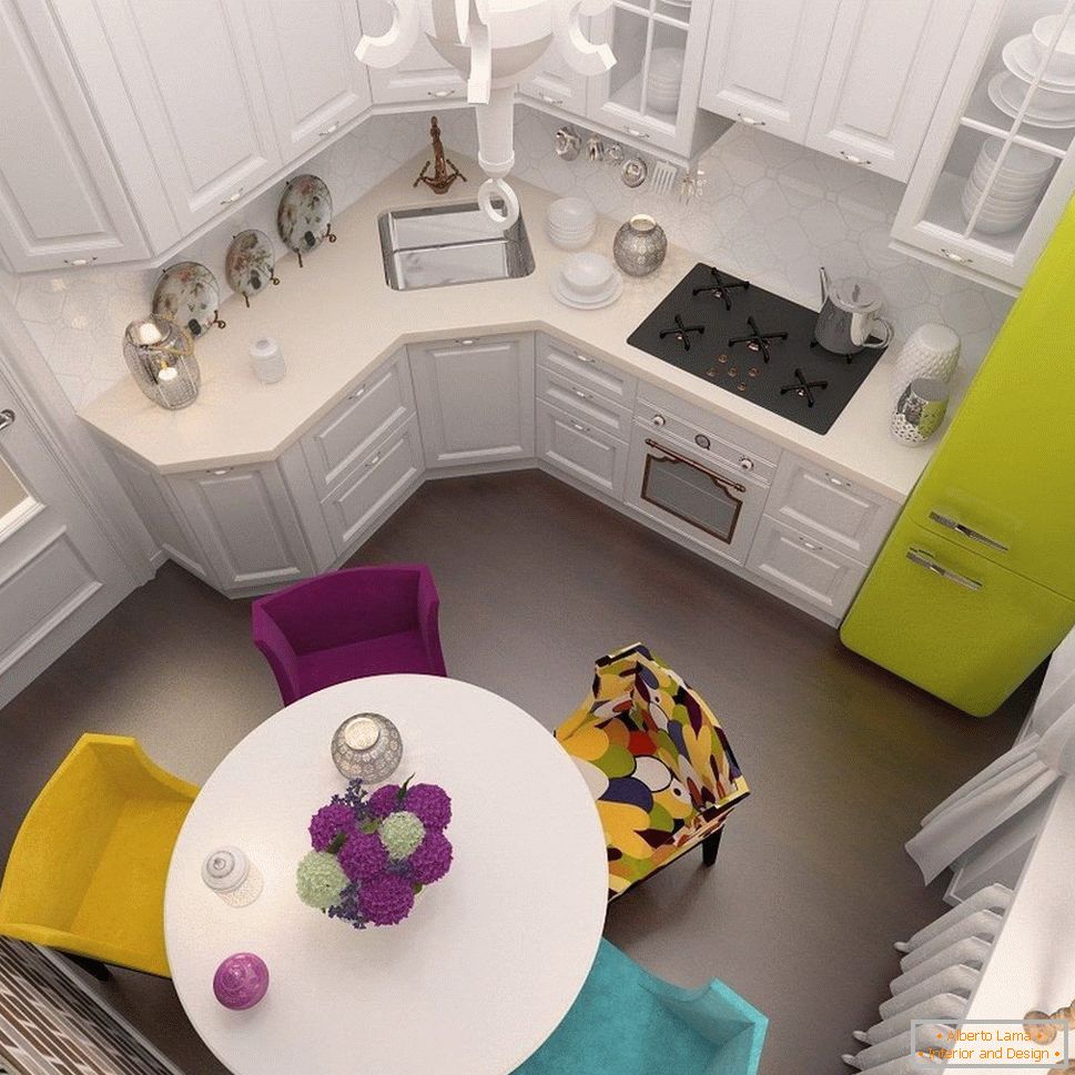 Жоўты халадзільнік на кухні