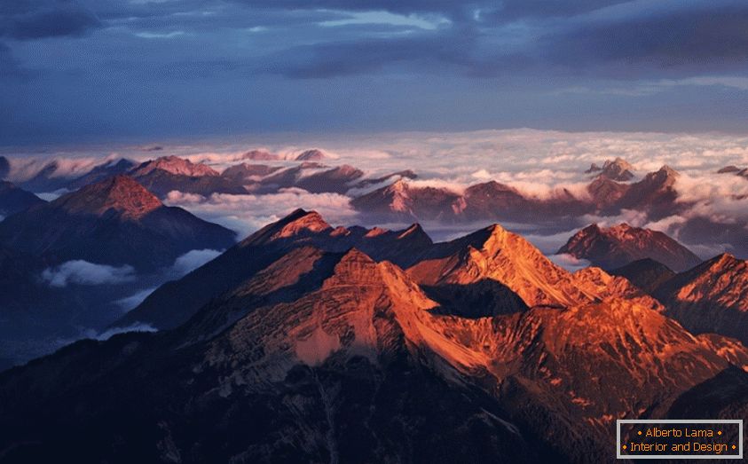 Альпійскія горы ў аблоках