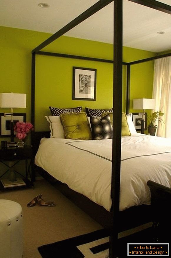 Спальня са сценамі аліўкавага колеру