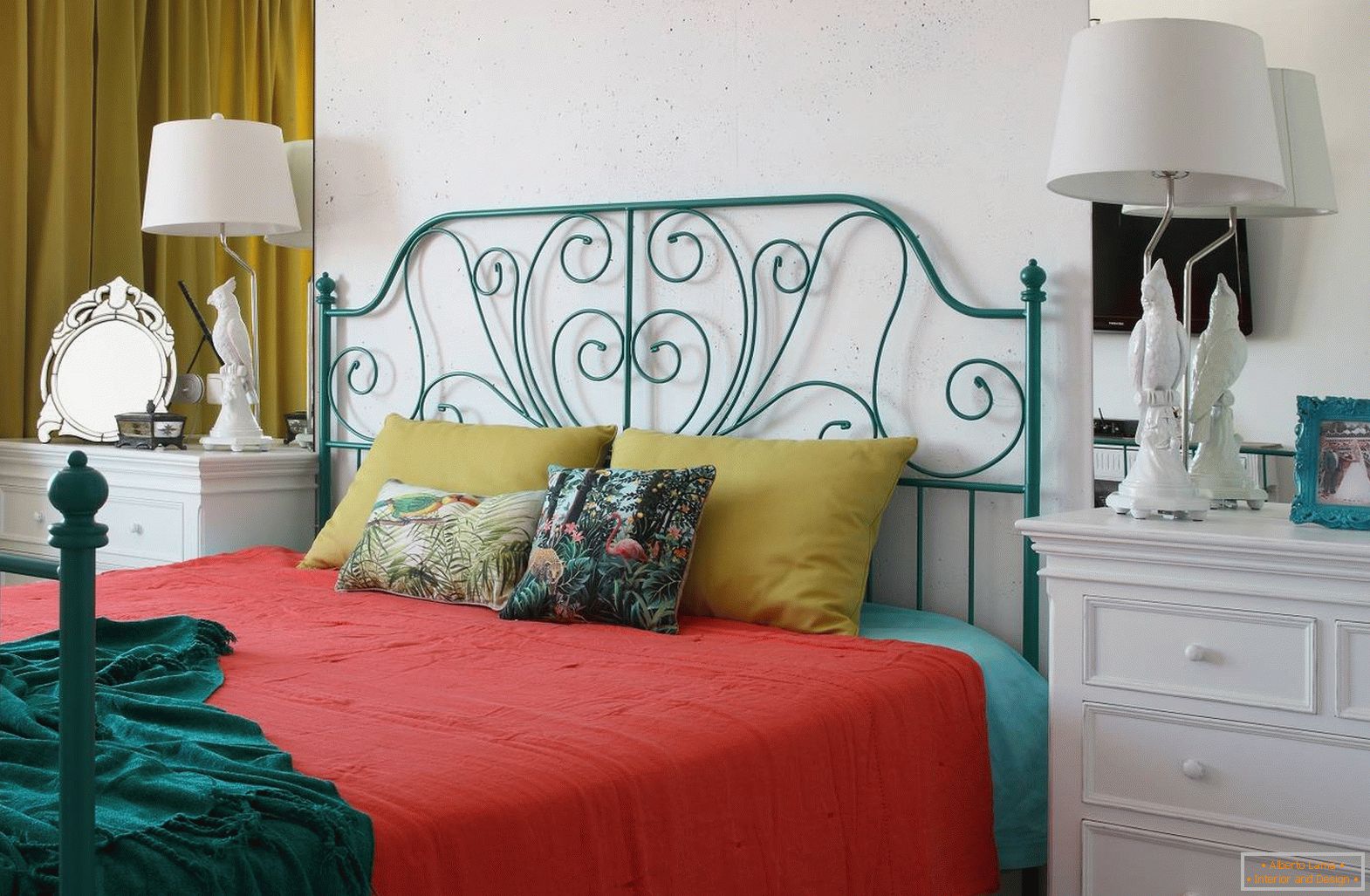 спальня с кроватью в стиле 60-х
