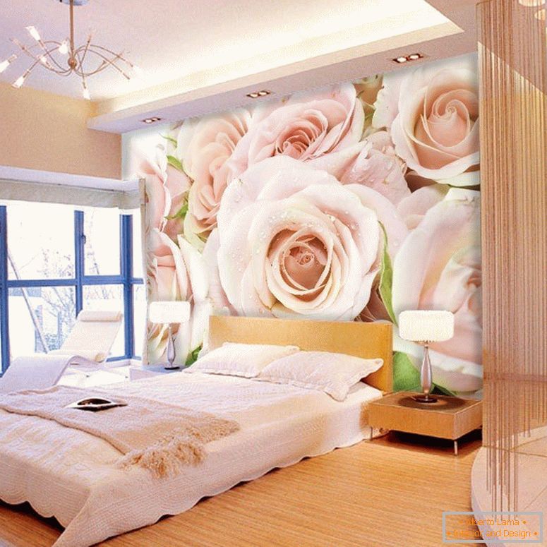 Ружы на сцяне спальні