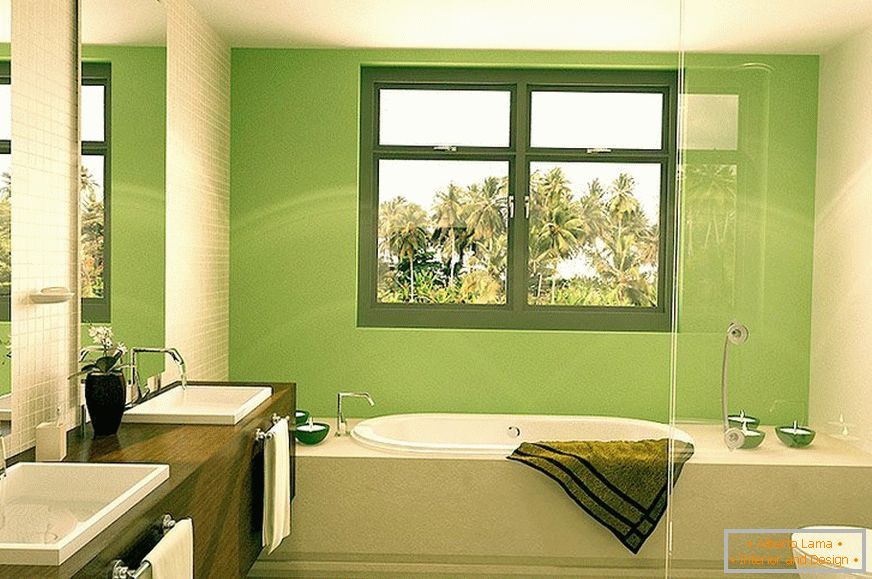 Ванная з акном в зеленом дизайне
