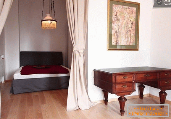 Інтэр'ер элегантнай спальні кватэры ў Санкт-Пецярбургу