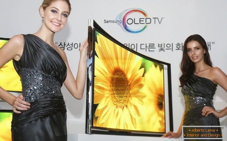 Samsung прадставілі выгнуты OLED тэлевізар