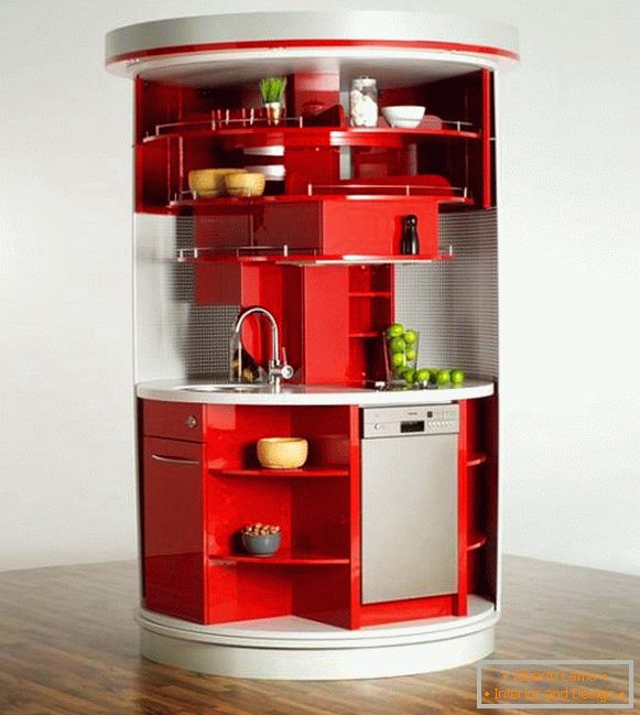 Функцыянальны кухонны шафа ад Compact Concepts