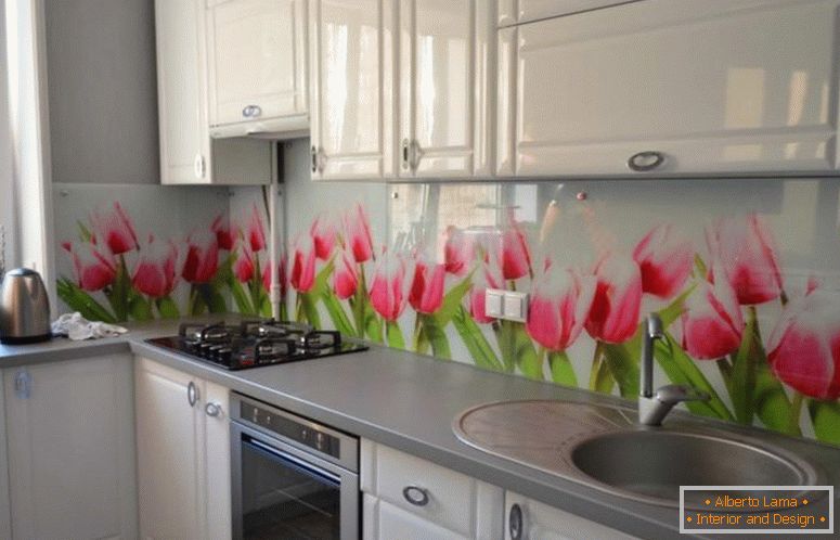 1335697601_tulips-кухня-1